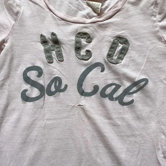 🔥4/$20 Hollister Graphic Tee - Picture 2 of 9